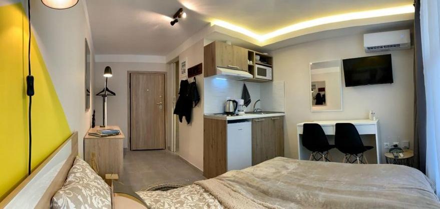 Center Deluxe Studio Салоніки Екстер'єр фото